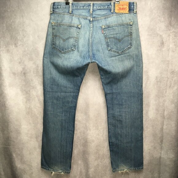 Lot of 2 Levis Mens 501 Jeans Blue size 38x32 Original Fit Denim Wear and Fading - Picture 11 of 12